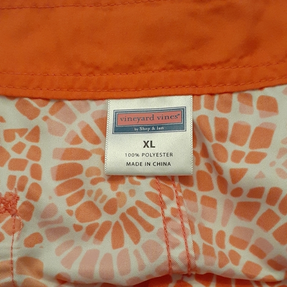 Vineyard Vines ahirts - Picture 2 of 3